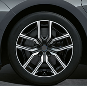 907 M BICOLOUR  We manufacture premium quality forged wheels rims for   NEW BMW 7 SERIES G70 730i 735i 740i 730d 740d 750e 760i i7 M760e 2022+ in any design, size, color.  Wheels size:  Front 20 x 9  Rear 20 x 10,5  Forged wheels can be produced in any wheel specs by your inquiries and we can provide our specs  Compared to standard alloy cast wheels, forged wheels have the highest strength-to-weight ratio; they are 20-25% lighter while maintaining the same load factor.