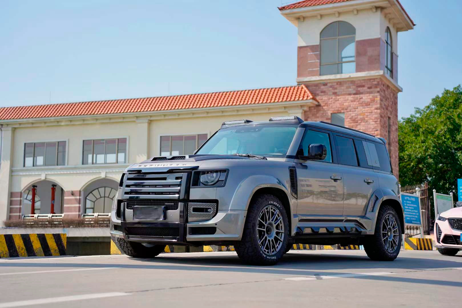 WIDE BODY KIT for LAND ROVER DEFENDER 2021+  Set includes:  Front Bumper Rear Bumper Side Fenders Side Skirts Front Grille Roof LED Bar Dry Carbon Hood with Glass Roof Spoiler Side Skirts