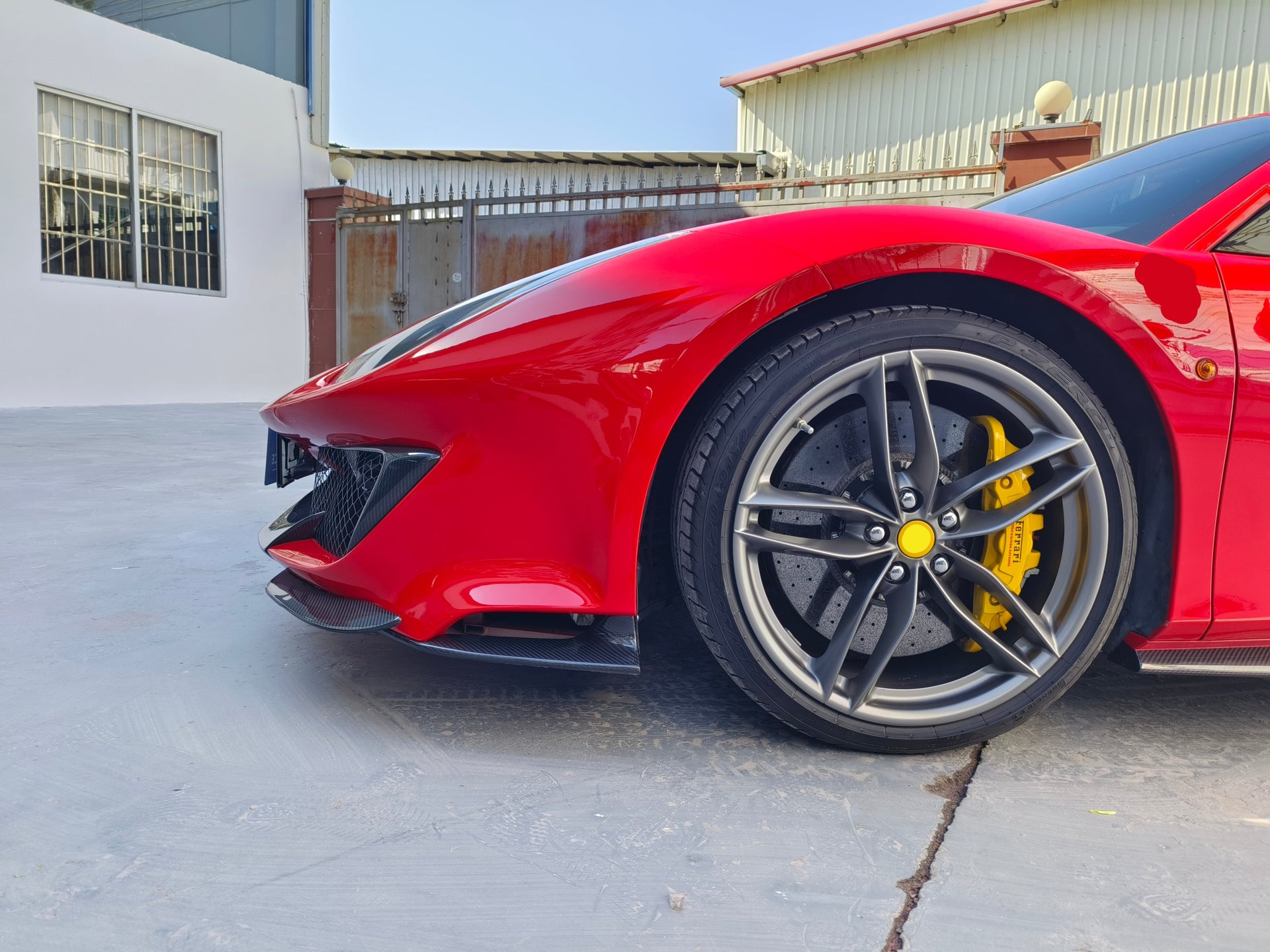 CONVERSION BODY KIT FERRARI 488 PISTA FOR FERRARI 488 2015+