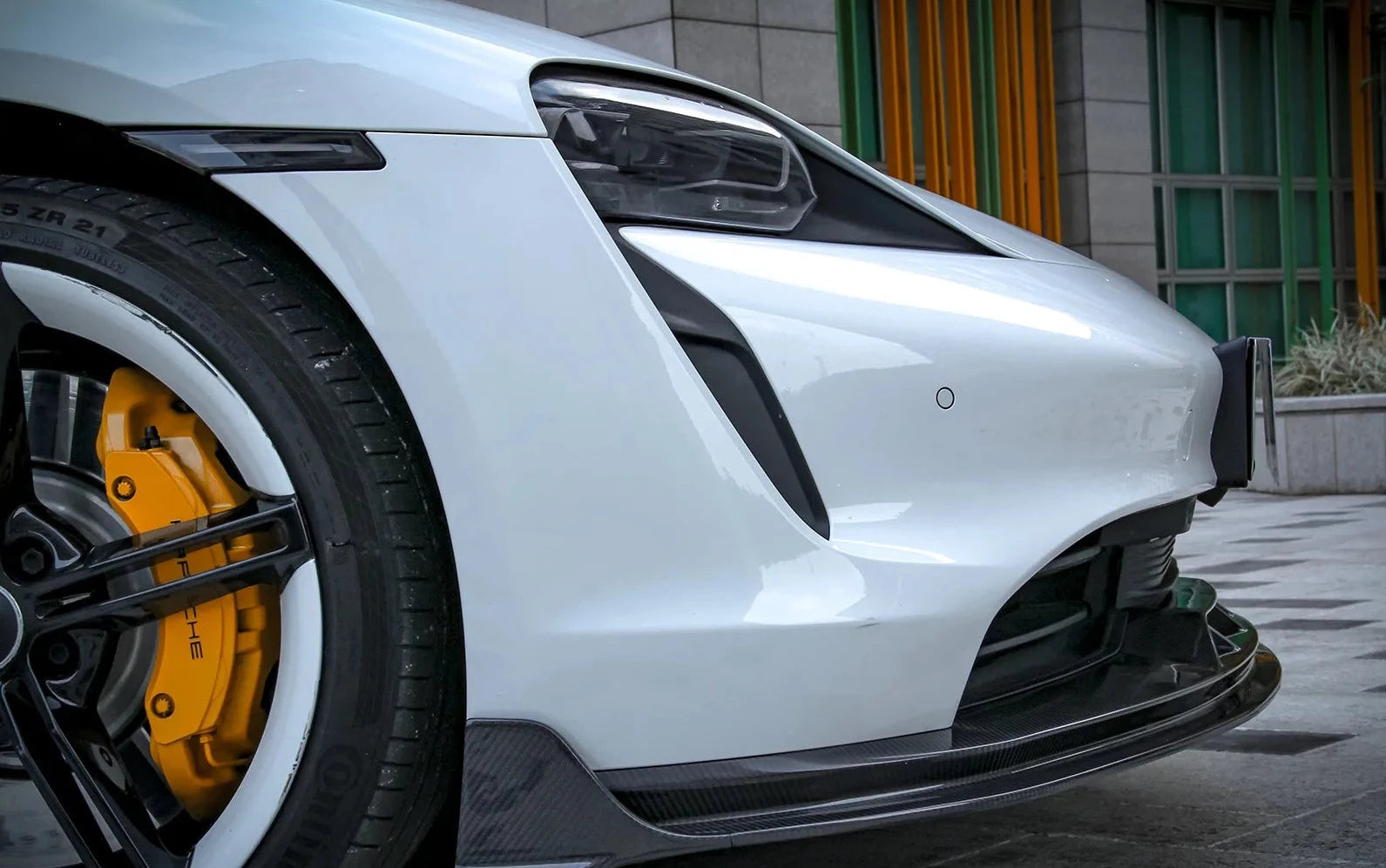 DRY CARBON BODY KIT for PORSCHE TAYCAN TURBO PAKTECHZ DESIGN