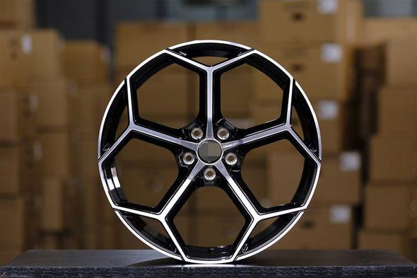 Aftermarket set of FORGED wheels for Lamborghini Urus