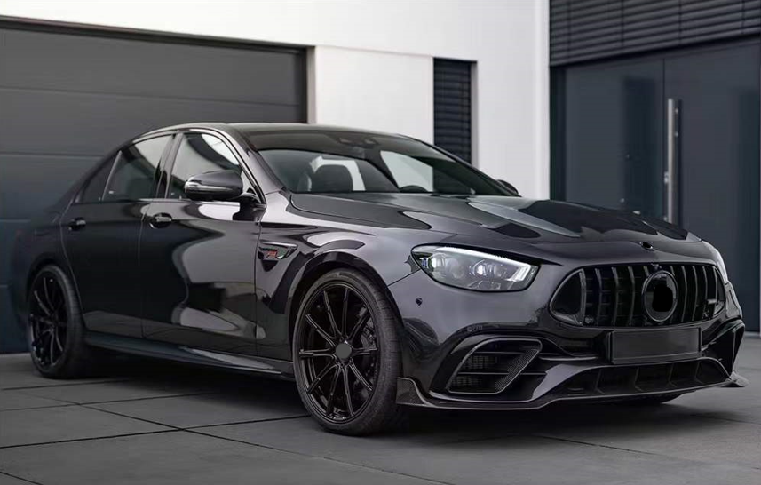 ROCKET 900 Carbon Body Kit For Mercedes Benz E Class E63 AMG W213 2020+  Set include:   Front Lip Front Bumper Air Vents Mirror Covers Engine Cover Exhasut Tips Rear Diffuser With LED Light Rear Spoiler/Wing Material: Carbon  NOTE: Professional installation is required