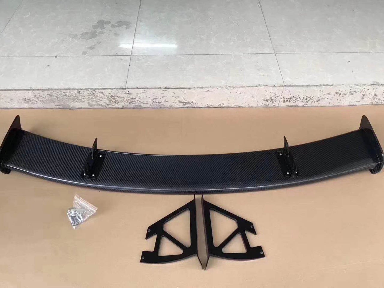 Carbon Fiber Rear Spoiler for 2006-2015 W204 C-Class