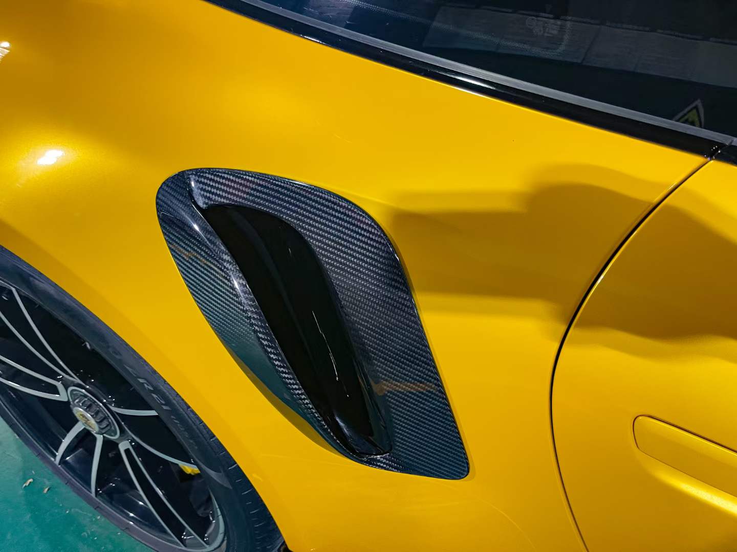 TECHART GTStreet R FULL CARBON BODY KIT FOR PORSCHE 911 (992) 