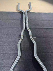 Aggressive Sporty Sound Valved Exhaust Catback Muffler For BMW M8 F92 F91 COUPE CONVERTIBLE 2019+ 4.4L  Set include:  Center pipes Muffler with valves The valve control unit and remote controller Material: Stainless steel  Production time: 10 days  NOTE: Professional installation is required.