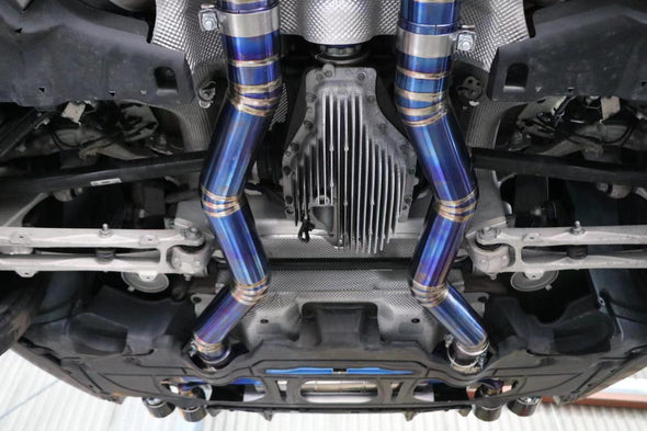 Aggressive Sporty Sound Valved Exhaust Catback Muffler For BMW M8 F93 Gran Coupe 2019+ 4.4L  Set include:  Center pipes Muffler with valves The valve control unit and remote controller Material: Stainless steel  Production time: 10 days  NOTE: Professional installation is required.