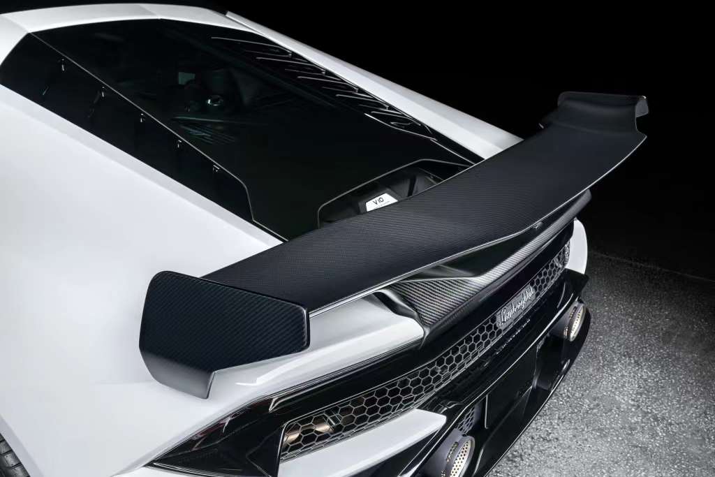 VORSTEINER CARBON FIBER REAR WING SPOILER FOR LAMBORGHINI HURACAN LP610  Set include:   Spoiler Material: Real carbon fiber